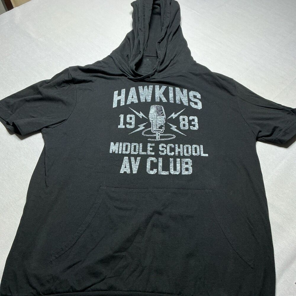 Stranger Things t-shirt Black Unisex Size M Hawkins middle School Av Club